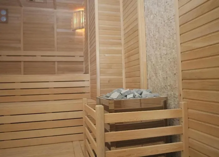 Stylish 1br Flat Pool View & 10 Min Walk To アランヤ