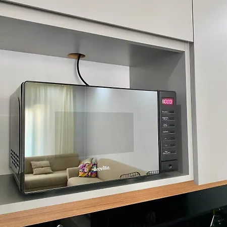 アパート Stylish 1br Flat Pool View & 10 Min Walk To *